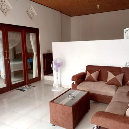 Rumah Wayans Lipah Amed Esterno foto