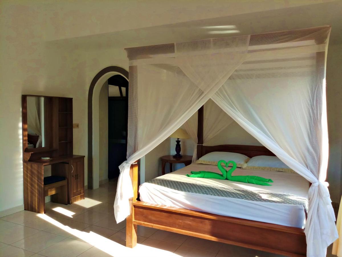 Rumah Wayans Lipah Amed Esterno foto