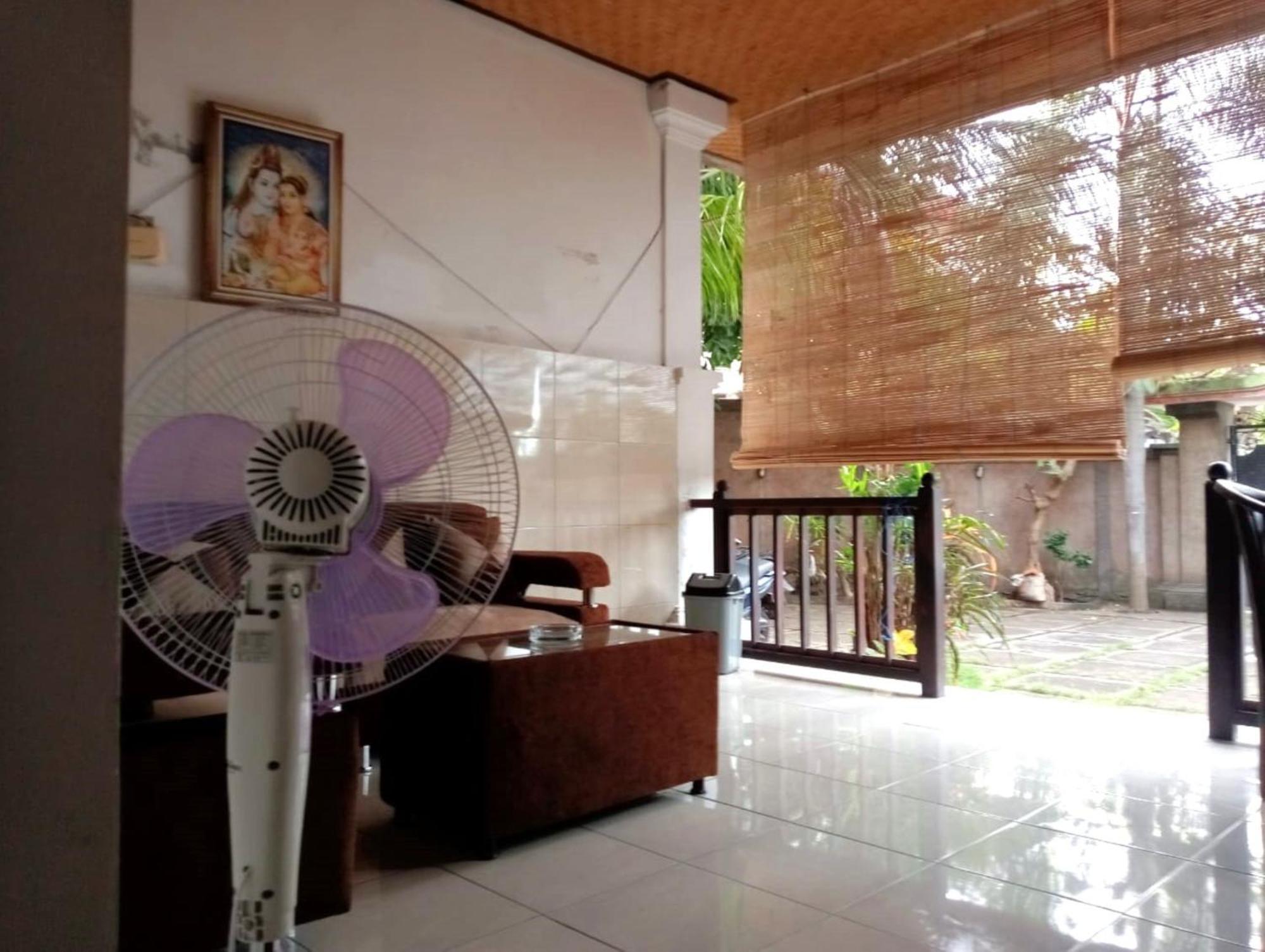 Rumah Wayans Lipah Amed Esterno foto