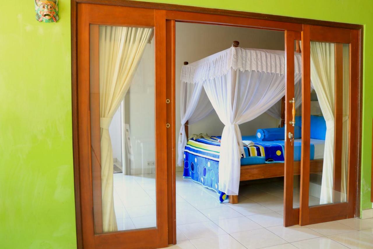 Rumah Wayans Lipah Amed Esterno foto
